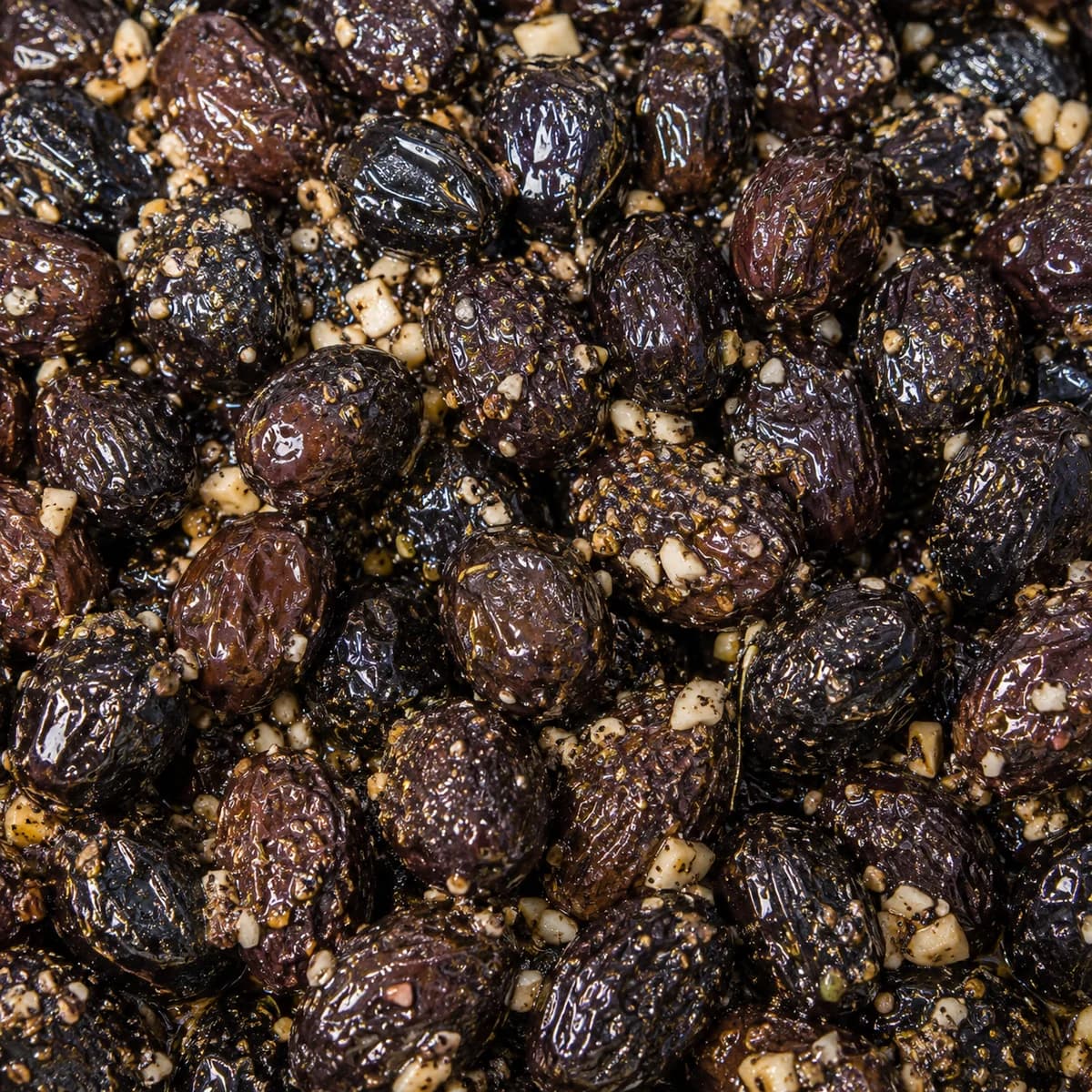 Olives noires à l’ail